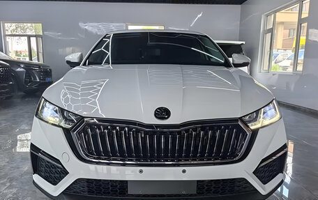 Skoda Octavia IV, 2023 год, 1 890 000 рублей, 2 фотография