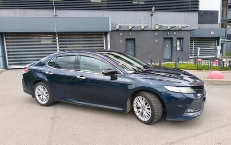 Toyota Camry, 2018 год, 2 100 000 рублей, 1 фотография