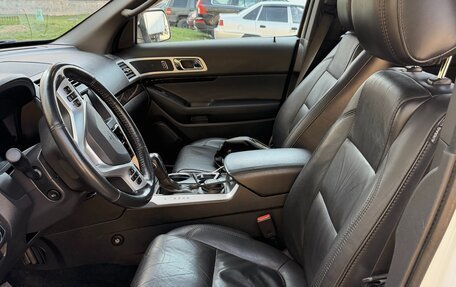 Ford Explorer VI, 2012 год, 1 990 000 рублей, 10 фотография