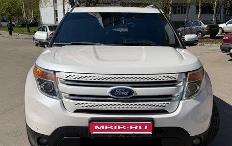 Ford Explorer VI, 2012 год, 1 990 000 рублей, 9 фотография