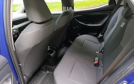 Toyota Yaris, 2022 год, 1 470 000 рублей, 13 фотография