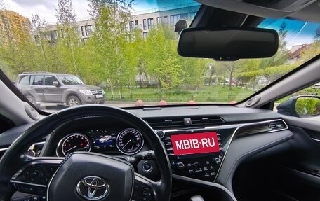 Toyota Camry, 2018 год, 2 100 000 рублей, 11 фотография