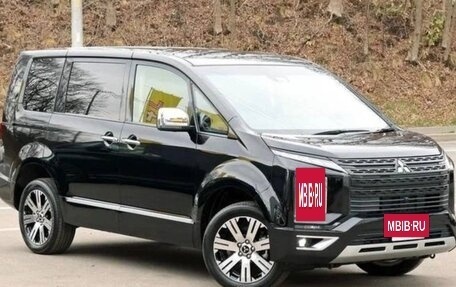 Mitsubishi Delica D:5 I, 2022 год, 2 630 000 рублей, 3 фотография