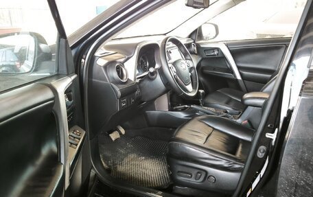 Toyota RAV4, 2016 год, 2 100 000 рублей, 10 фотография