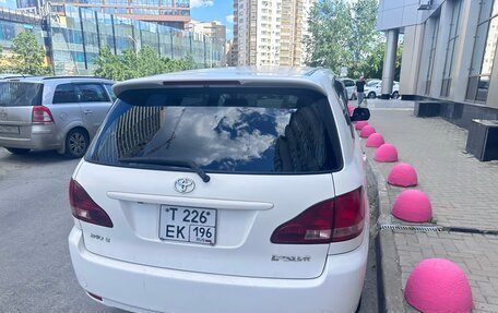 Toyota Avensis Verso I рестайлинг, 2003 год, 920 000 рублей, 7 фотография