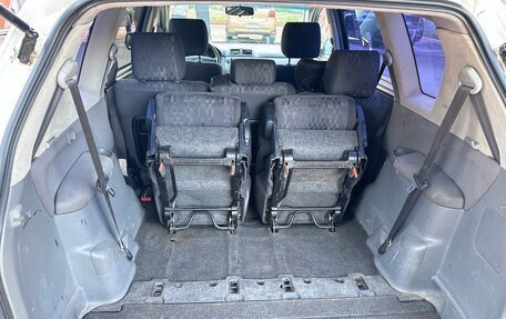 Toyota Avensis Verso I рестайлинг, 2003 год, 920 000 рублей, 22 фотография