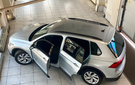 Volkswagen Tiguan II, 2023 год, 3 600 000 рублей, 4 фотография