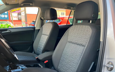 Volkswagen Tiguan II, 2023 год, 3 600 000 рублей, 7 фотография