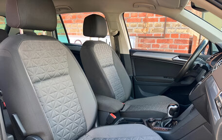 Volkswagen Tiguan II, 2023 год, 3 600 000 рублей, 11 фотография