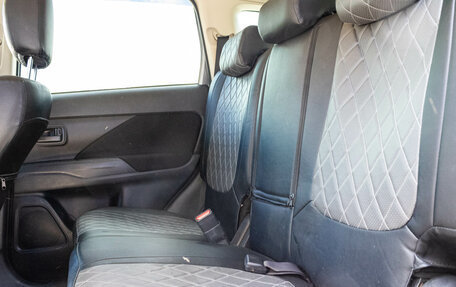 Mitsubishi Outlander III рестайлинг 3, 2013 год, 1 349 000 рублей, 7 фотография