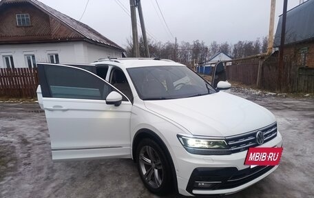 Volkswagen Tiguan II, 2018 год, 2 550 000 рублей, 10 фотография