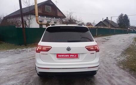 Volkswagen Tiguan II, 2018 год, 2 550 000 рублей, 5 фотография