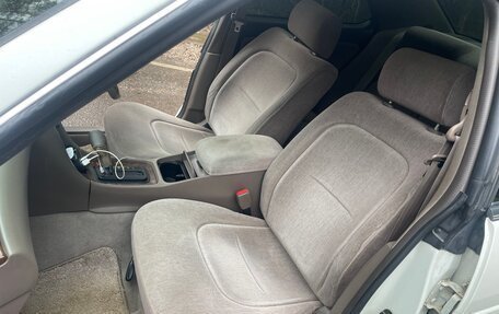 Nissan Laurel VIII, 2001 год, 450 000 рублей, 12 фотография