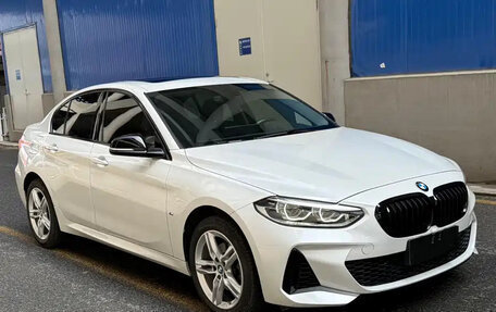 BMW 1 серия, 2022 год, 1 890 000 рублей, 5 фотография
