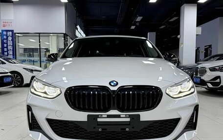 BMW 1 серия, 2023 год, 1 986 000 рублей, 2 фотография