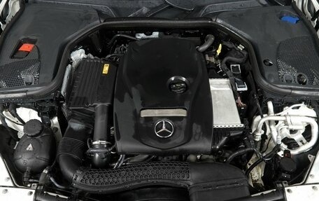 Mercedes-Benz E-Класс, 2018 год, 3 190 000 рублей, 28 фотография