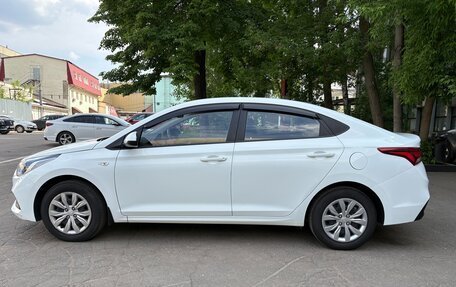Hyundai Solaris II рестайлинг, 2019 год, 1 000 000 рублей, 4 фотография