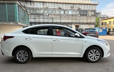 Hyundai Solaris II рестайлинг, 2019 год, 1 000 000 рублей, 2 фотография