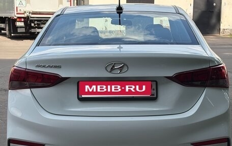 Hyundai Solaris II рестайлинг, 2019 год, 1 000 000 рублей, 3 фотография