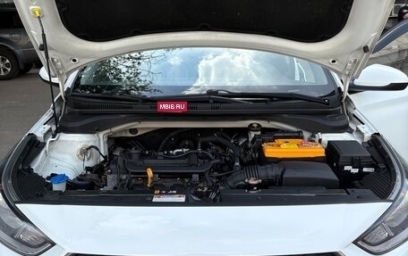 Hyundai Solaris II рестайлинг, 2019 год, 1 000 000 рублей, 19 фотография