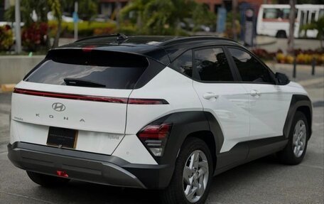 Hyundai Kona, 2023 год, 2 370 000 рублей, 5 фотография