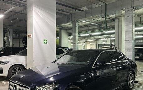Mercedes-Benz E-Класс, 2019 год, 2 750 000 рублей, 2 фотография