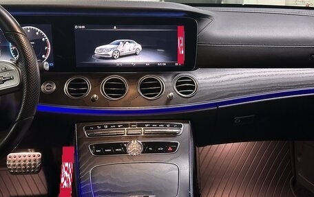 Mercedes-Benz E-Класс, 2019 год, 2 750 000 рублей, 16 фотография