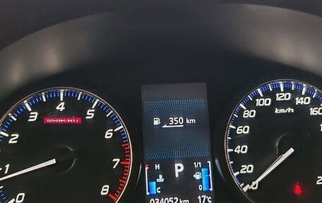 Mitsubishi Outlander III рестайлинг 3, 2018 год, 2 650 000 рублей, 10 фотография