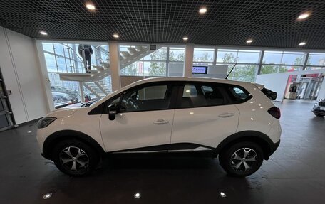 Renault Kaptur I рестайлинг, 2021 год, 1 795 000 рублей, 6 фотография