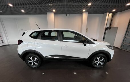 Renault Kaptur I рестайлинг, 2021 год, 1 795 000 рублей, 2 фотография