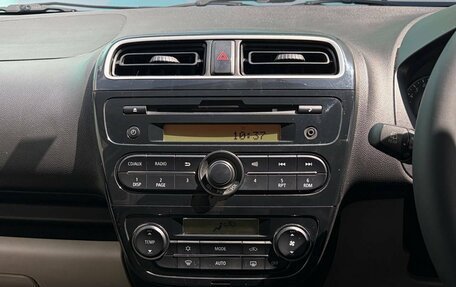 Mitsubishi Mirage VI рестайлинг, 2015 год, 695 000 рублей, 16 фотография