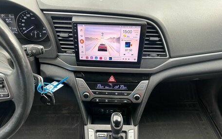 Hyundai Elantra VI рестайлинг, 2016 год, 1 399 000 рублей, 16 фотография