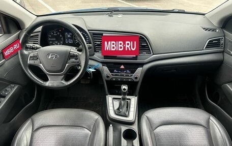 Hyundai Elantra VI рестайлинг, 2016 год, 1 399 000 рублей, 9 фотография