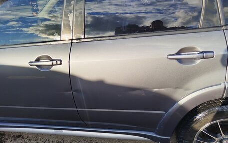 Mitsubishi Outlander III рестайлинг 3, 2007 год, 700 000 рублей, 3 фотография