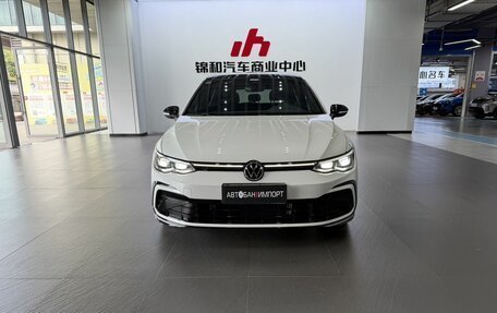 Volkswagen Golf VIII, 2022 год, 1 999 900 рублей, 2 фотография