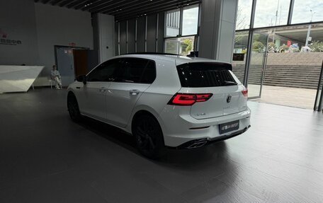 Volkswagen Golf VIII, 2022 год, 1 999 900 рублей, 4 фотография