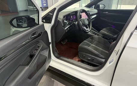 Volkswagen Golf VIII, 2022 год, 1 999 900 рублей, 11 фотография