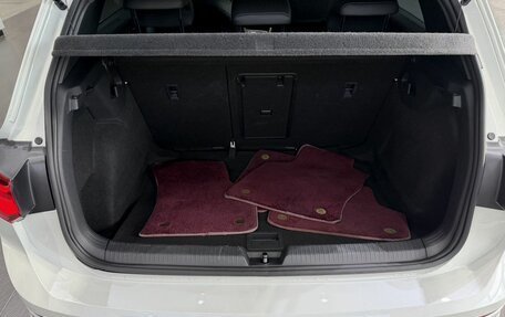 Volkswagen Golf VIII, 2022 год, 1 999 900 рублей, 13 фотография