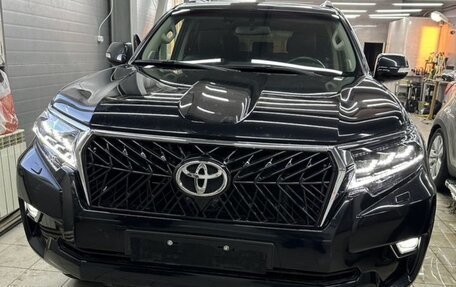 Toyota Land Cruiser Prado 150 рестайлинг 2, 2019 год, 5 000 000 рублей, 2 фотография