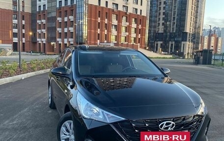 Hyundai Solaris II рестайлинг, 2022 год, 2 000 000 рублей, 4 фотография