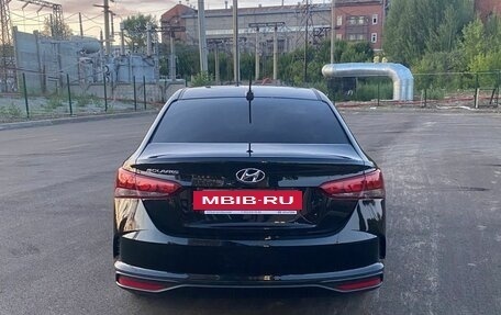 Hyundai Solaris II рестайлинг, 2022 год, 2 000 000 рублей, 6 фотография
