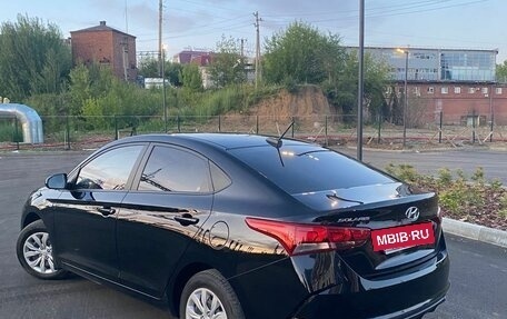 Hyundai Solaris II рестайлинг, 2022 год, 2 000 000 рублей, 7 фотография