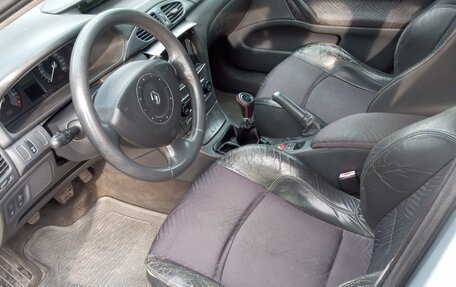 Renault Laguna II, 2001 год, 235 000 рублей, 10 фотография