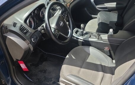Opel Insignia II рестайлинг, 2011 год, 800 000 рублей, 8 фотография