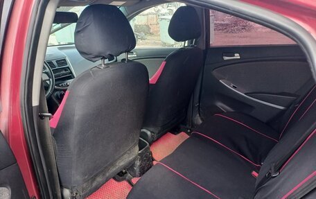 Hyundai Solaris II рестайлинг, 2011 год, 597 000 рублей, 9 фотография