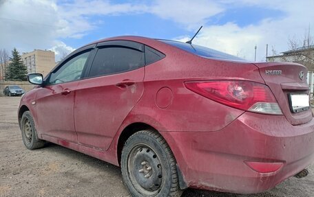 Hyundai Solaris II рестайлинг, 2011 год, 597 000 рублей, 4 фотография