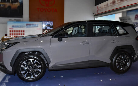 Toyota RAV4, 2026 год, 3 900 000 рублей, 2 фотография