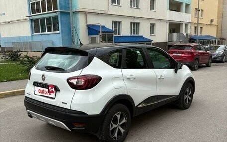 Renault Kaptur I рестайлинг, 2018 год, 1 925 000 рублей, 4 фотография