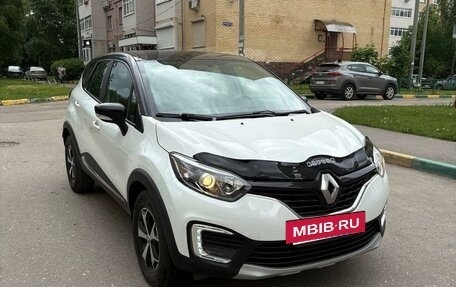 Renault Kaptur I рестайлинг, 2018 год, 1 925 000 рублей, 2 фотография