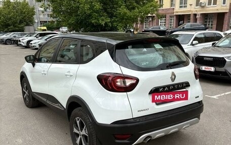 Renault Kaptur I рестайлинг, 2018 год, 1 925 000 рублей, 6 фотография
